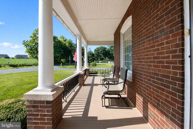 5 BOWERS RD, Reading, PA 19605