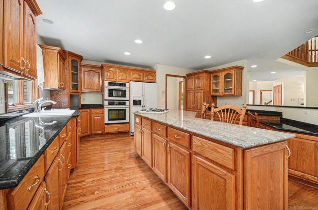 11684 Majestic Court, Shelby Twp, MI 48315