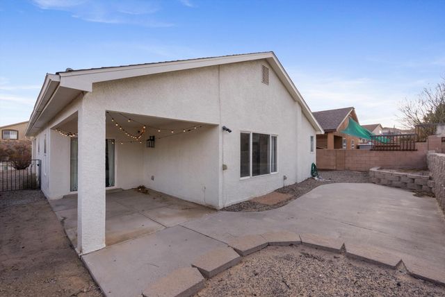 537 Soothing Meadows Drive NE, Rio Rancho, NM 87144