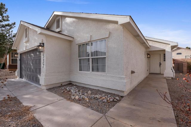 537 Soothing Meadows Drive NE, Rio Rancho, NM 87144
