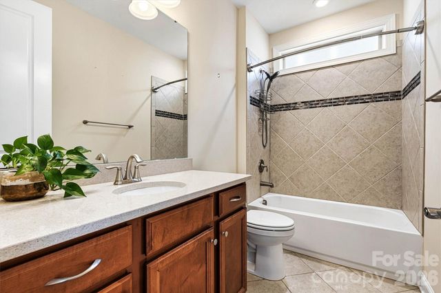 6313 Good News Drive, Charlotte, NC 28215