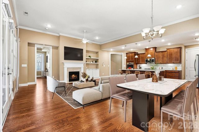 6313 Good News Drive, Charlotte, NC 28215