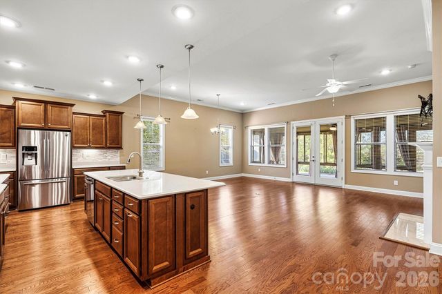 6313 Good News Drive, Charlotte, NC 28215