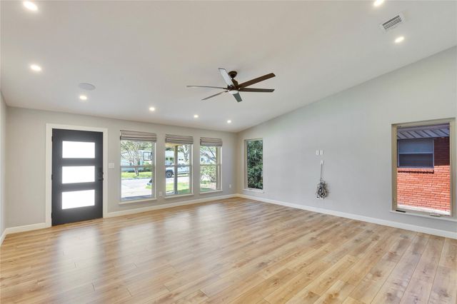 1200 Choquette DR, Austin, TX 78757