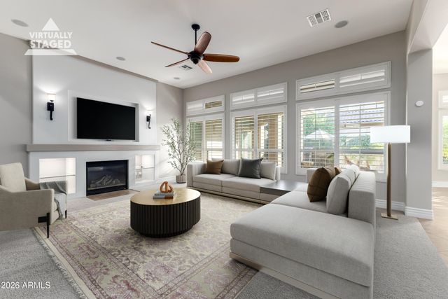 4261 S IOWA Street, Chandler, AZ 85248