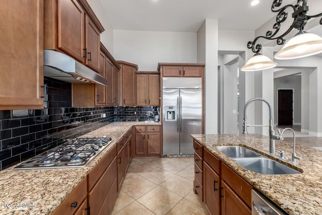 4261 S IOWA Street, Chandler, AZ 85248