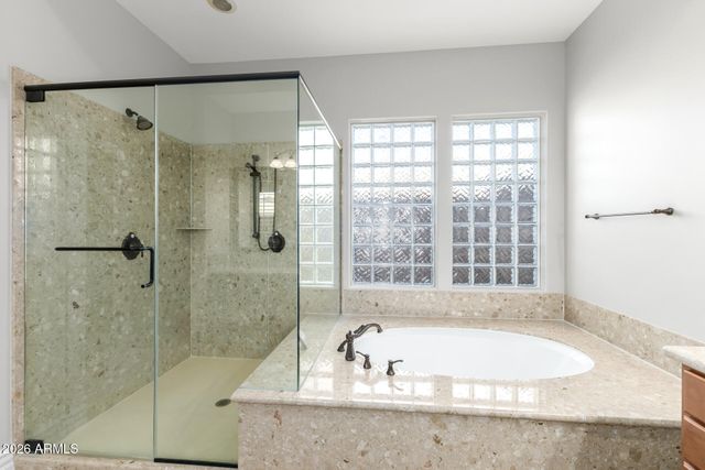 4261 S IOWA Street, Chandler, AZ 85248