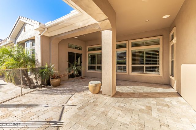 4261 S IOWA Street, Chandler, AZ 85248