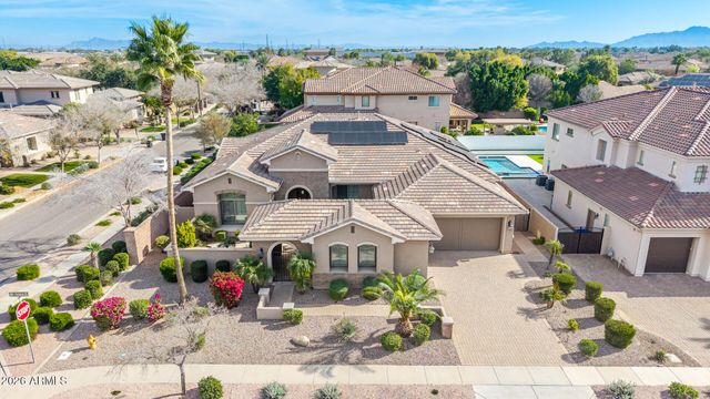 4261 S IOWA Street, Chandler, AZ 85248