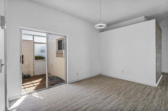 5673 PARKVIEW LAKE DRIVE, Orlando, FL 32821