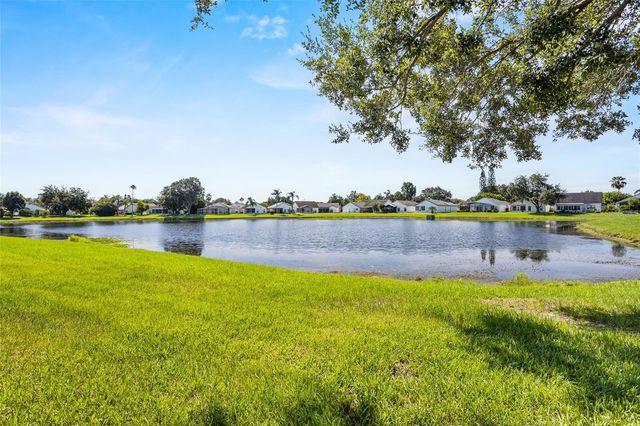 5673 PARKVIEW LAKE DRIVE, Orlando, FL 32821