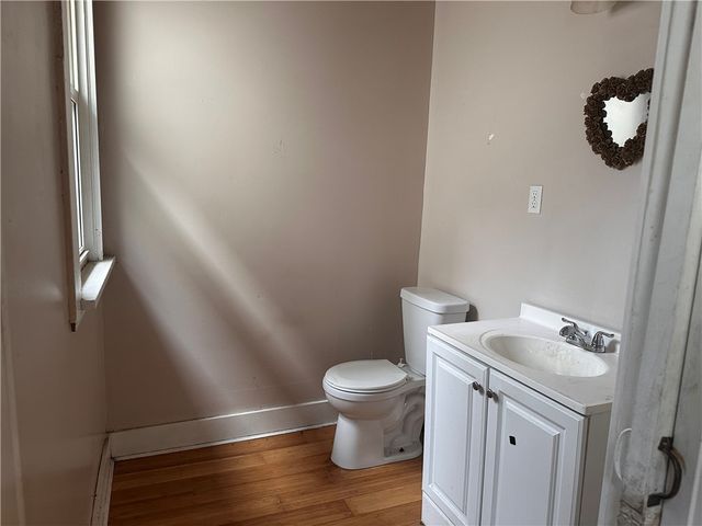 1923 6th Ave, Beaver Falls, PA 15010