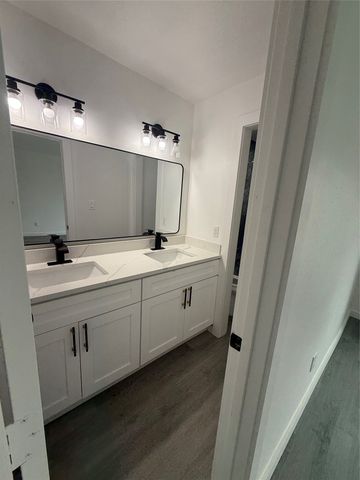 507 Parker Drive, Euless, TX 76039