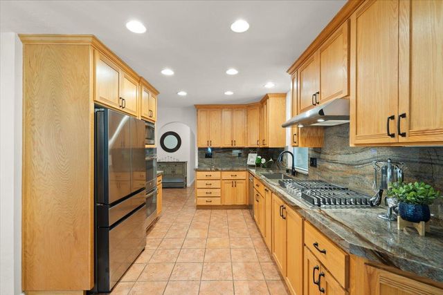 8103 Crestview Court, Gilroy, CA 95020
