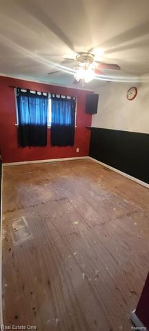 20120 Salisbury Street, Saint Clair Shores, MI 48080