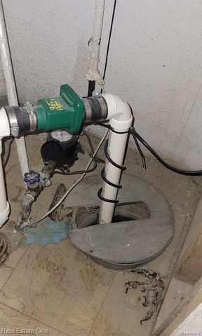 20120 Salisbury Street, Saint Clair Shores, MI 48080