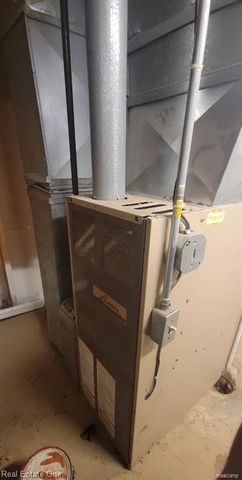 20120 Salisbury Street, Saint Clair Shores, MI 48080