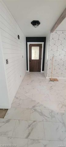 20120 Salisbury Street, Saint Clair Shores, MI 48080