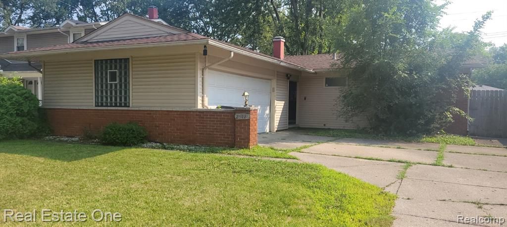 20120 Salisbury Street, Saint Clair Shores, MI 48080