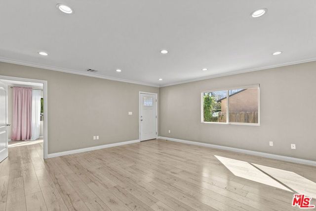 6717 Cedros Avenue, Van Nuys, CA 91405