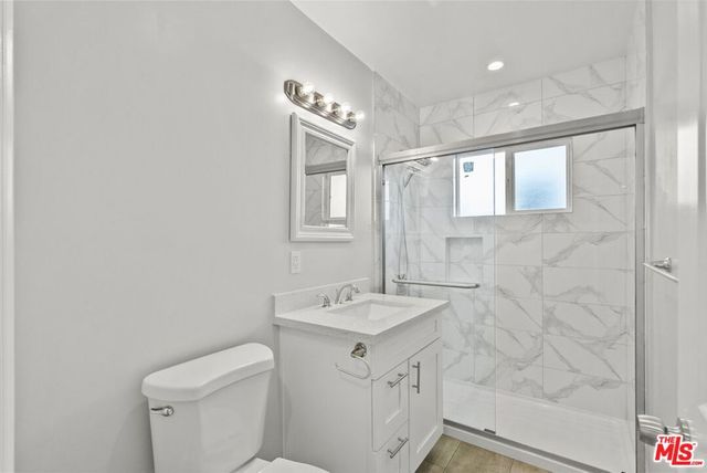 6717 Cedros Avenue, Van Nuys, CA 91405