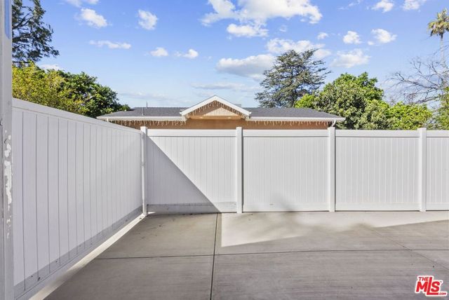 6717 Cedros Avenue, Van Nuys, CA 91405