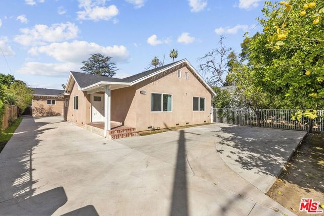 6717 Cedros Avenue, Van Nuys, CA 91405