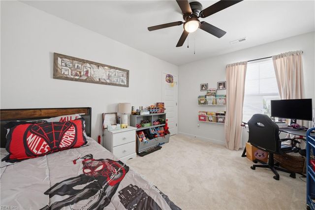 176 Norfleet LN, Suffolk, VA 23434