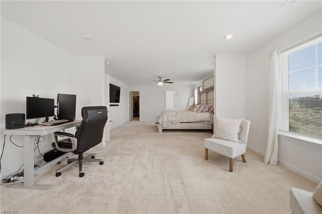 176 Norfleet LN, Suffolk, VA 23434