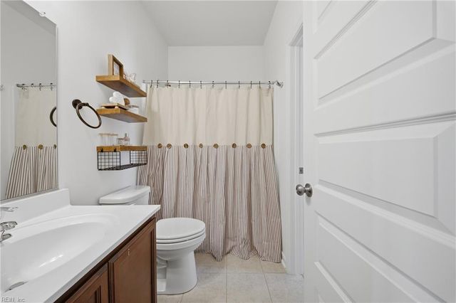 176 Norfleet LN, Suffolk, VA 23434