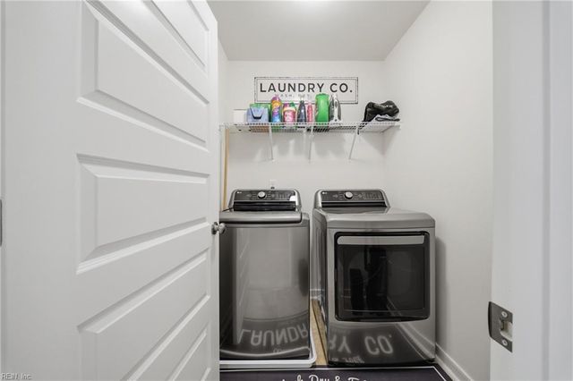 176 Norfleet LN, Suffolk, VA 23434
