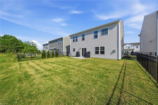 176 Norfleet LN, Suffolk, VA 23434