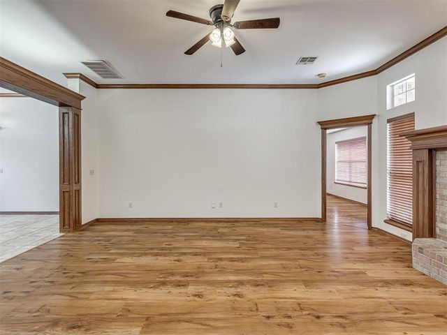 10604 NW 37th Street, Yukon, OK 73099