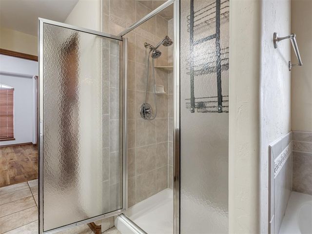 10604 NW 37th Street, Yukon, OK 73099