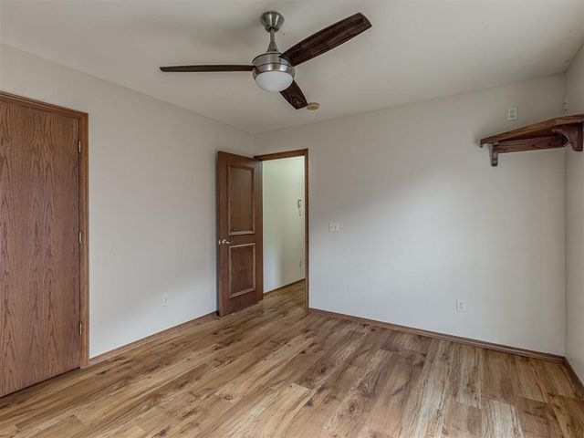 10604 NW 37th Street, Yukon, OK 73099