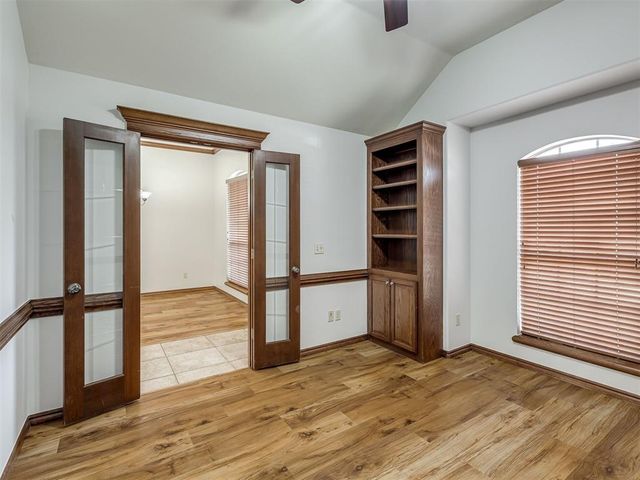 10604 NW 37th Street, Yukon, OK 73099