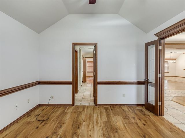 10604 NW 37th Street, Yukon, OK 73099