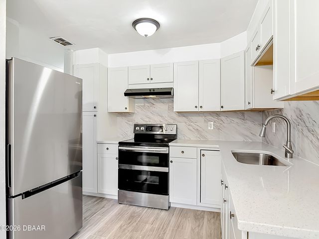 1495 Granada Avenue, Daytona Beach, FL 32117