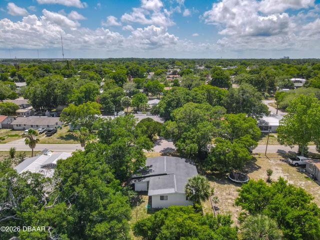 1495 Granada Avenue, Daytona Beach, FL 32117
