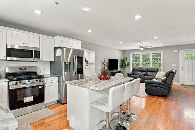 401 West St C, East Bridgewater, MA 02333