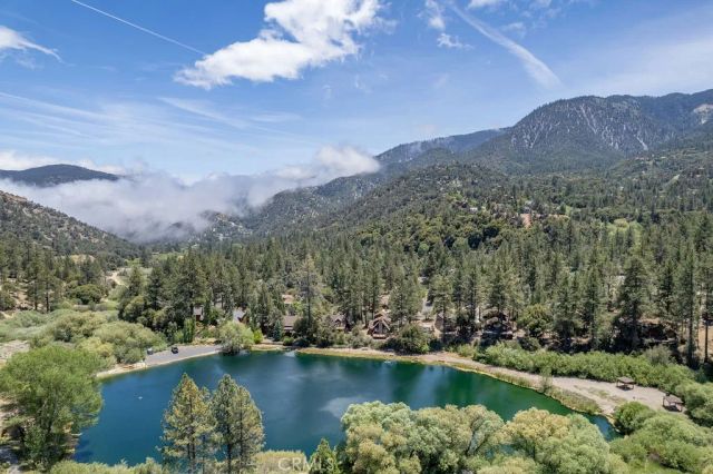 16101 Edgewood, Pine Mountain Club, CA 93222