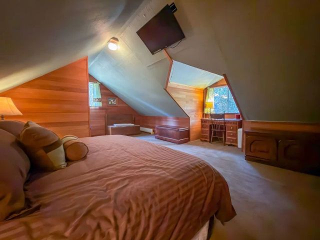 16101 Edgewood, Pine Mountain Club, CA 93222