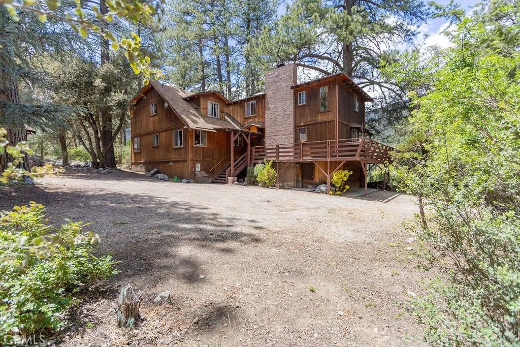 16101 Edgewood, Pine Mountain Club, CA 93222