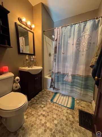 928 Lawrence ST, Emporia, KS 66801