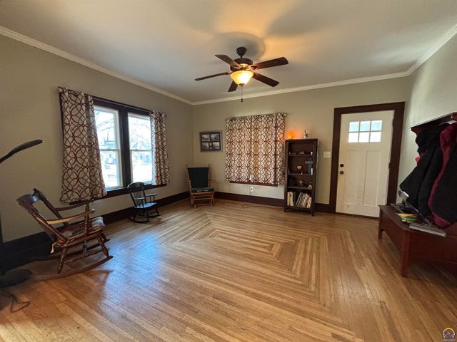 928 Lawrence ST, Emporia, KS 66801