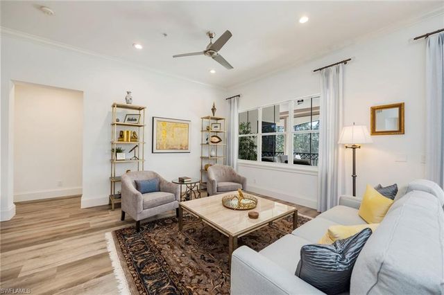 2870 Castillo CT # 103, Naples, FL 34109