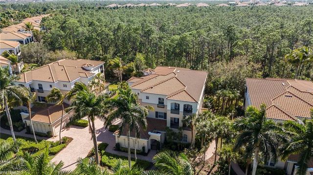 2870 Castillo CT # 103, Naples, FL 34109