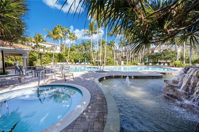 2870 Castillo CT # 103, Naples, FL 34109