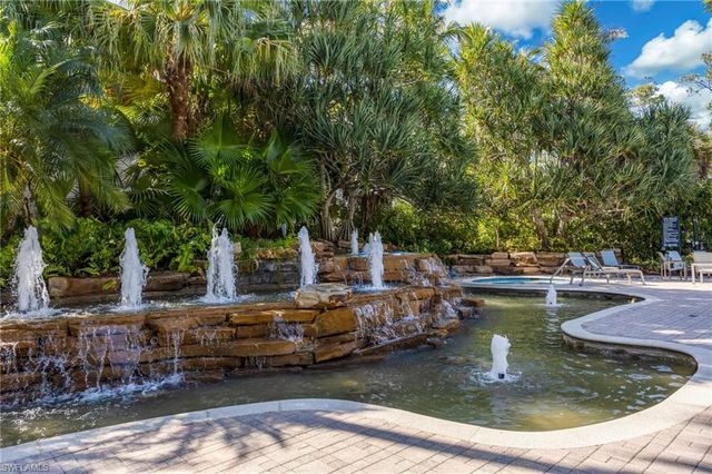 2870 Castillo CT # 103, Naples, FL 34109