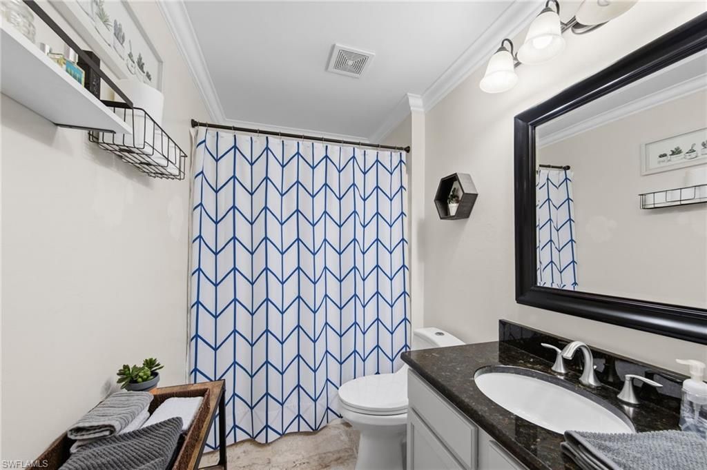 Image 12 of property listing at 512 NW 24th PL, Cape Coral, FL 33993